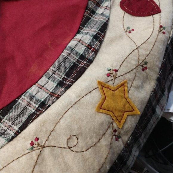 Christmas Tree Skirt Primitive 46" - Picture 5 of 10